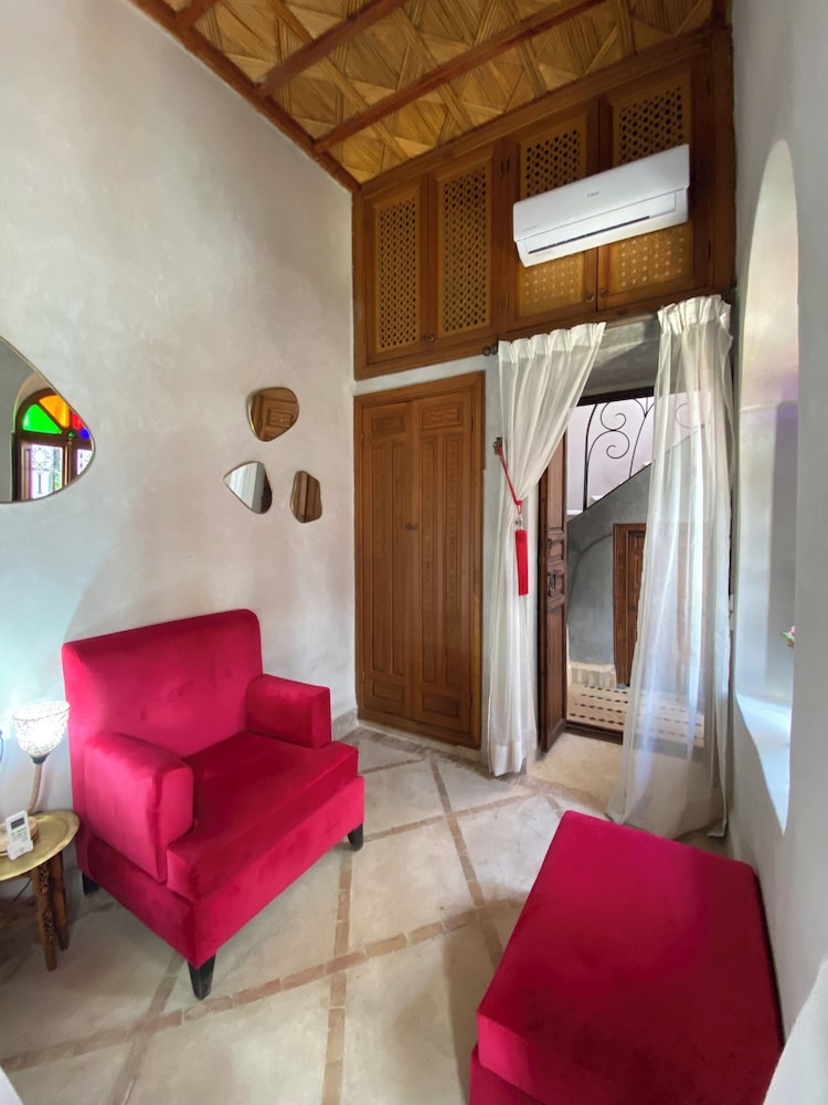 Riad BAB YACOUT PISCINE and SPA 10/50