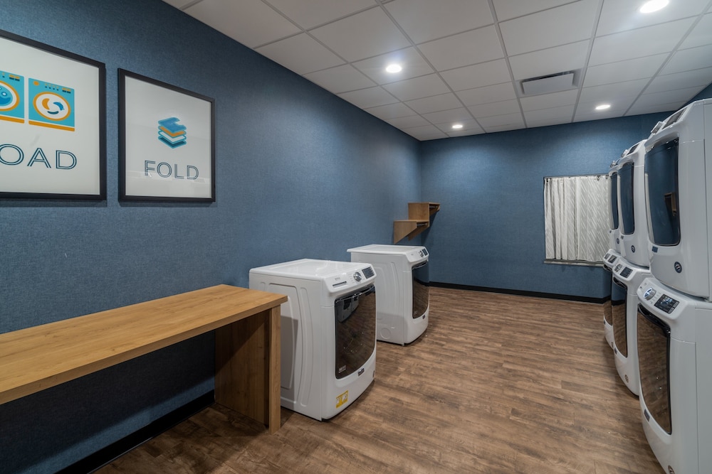 Staybridge Suites Louisville - Expo Center 19/31