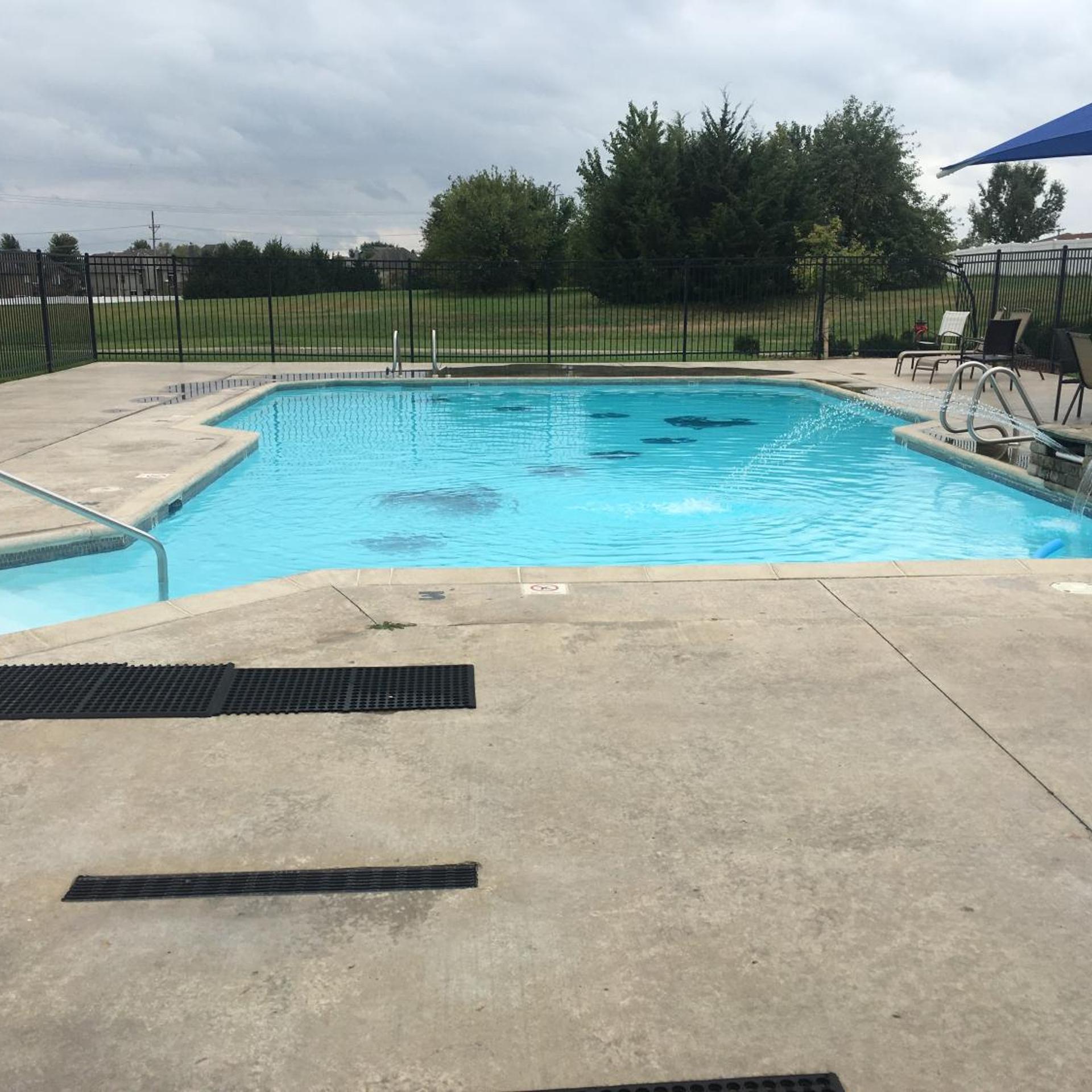 Paola Inn And Suites 33/47