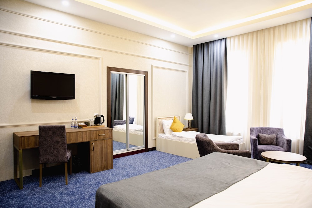 Grand Hotel Baku 29/47
