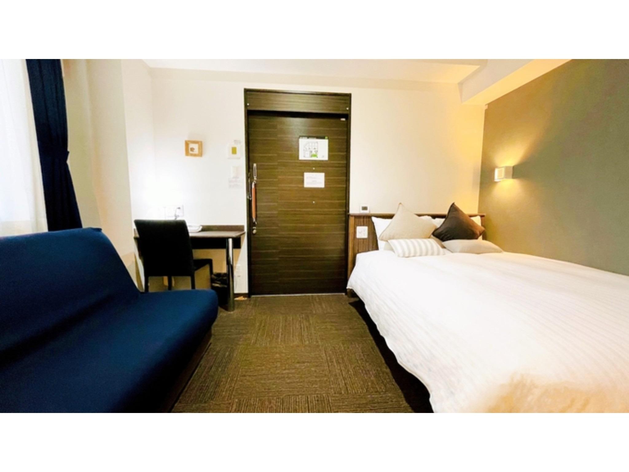 Universal, Double Bed, Sofa