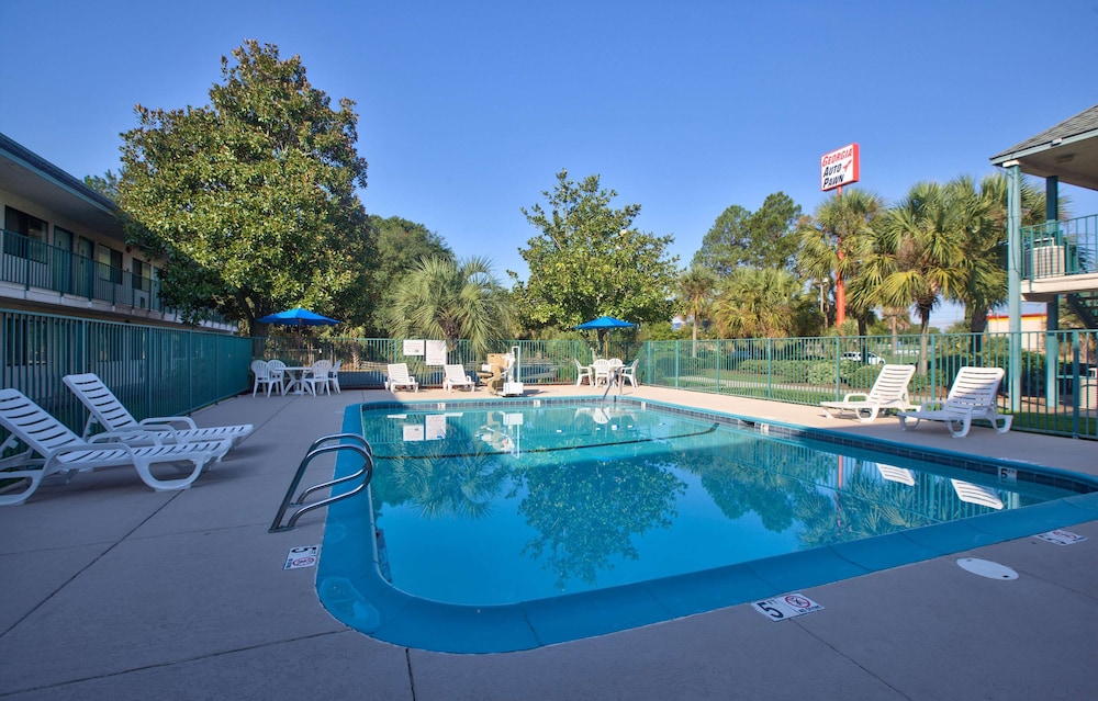 Motel6 Valdosta, GA - University 32/49