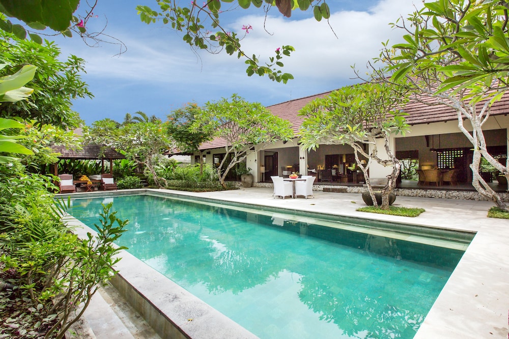 Villa Roku By Nagisa Bali 44/50