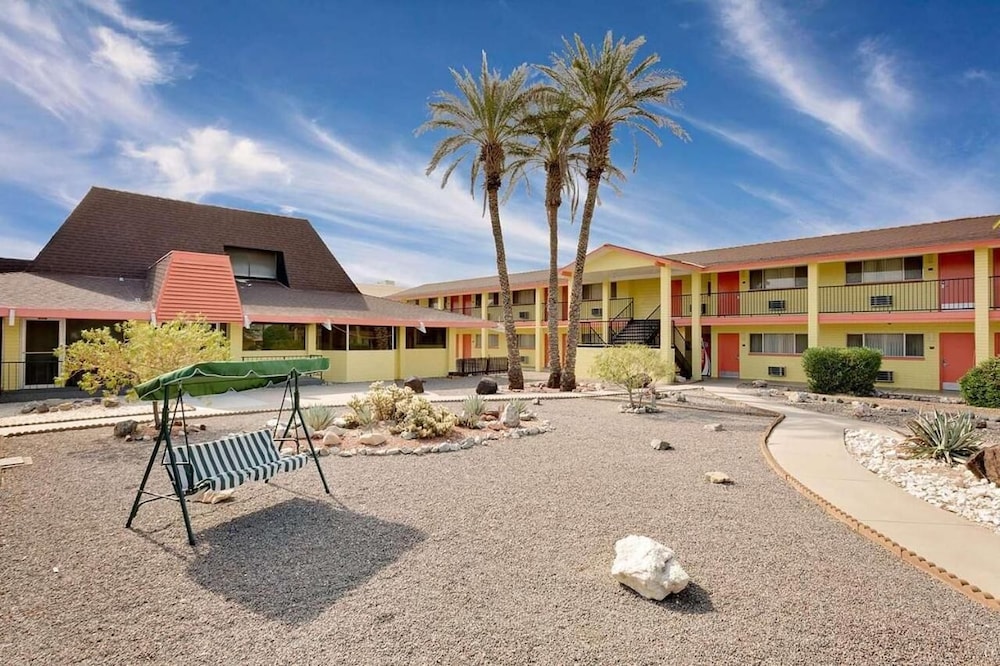 Lake Place Inn 2/21