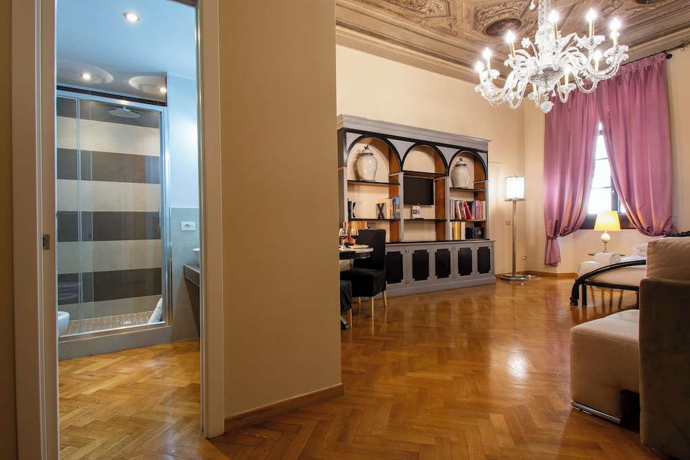 N4u Guest House 31/50