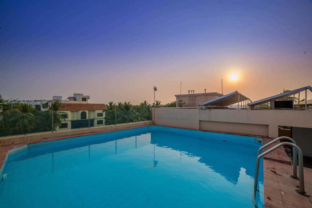 HOTEL RAJ PARK(FORMELY -RAMADA RAJ PARK INN) 34/63