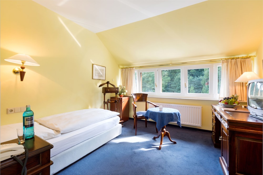 Schlosshotel Ralswiek 12/50
