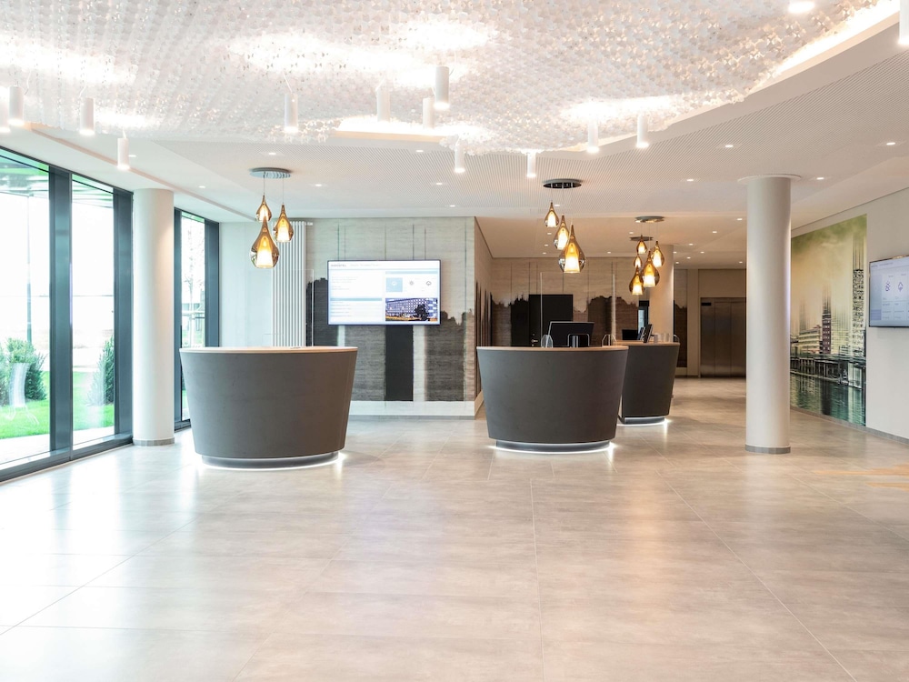 Novotel Duesseldorf Airport 11/71