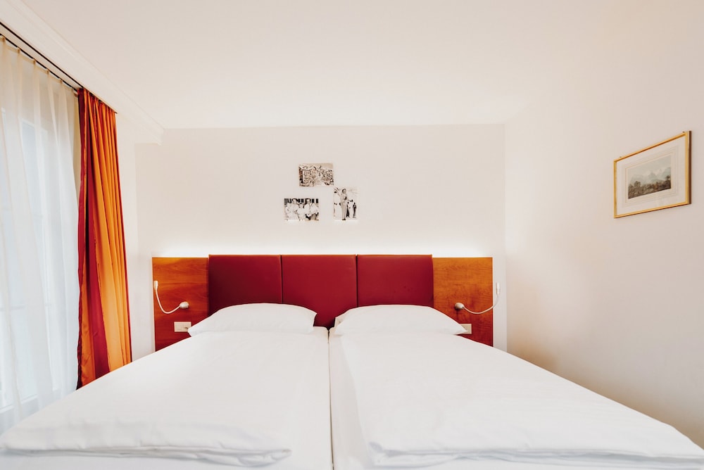 Parkhotel Schoenegg 15/50