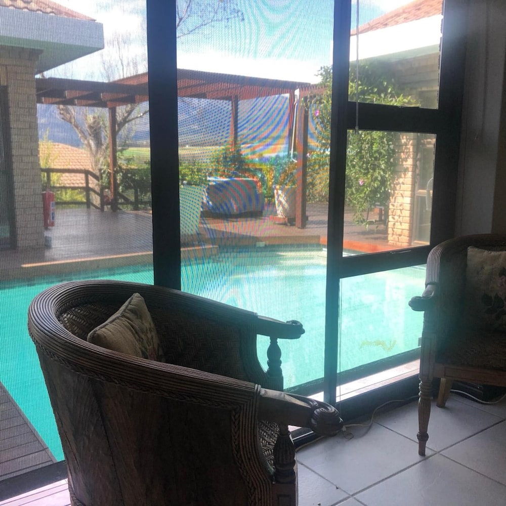 Wellington Country House 15/50