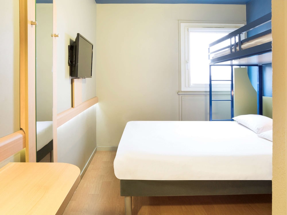 Ibis Budget Thonon Les Bains 30/52