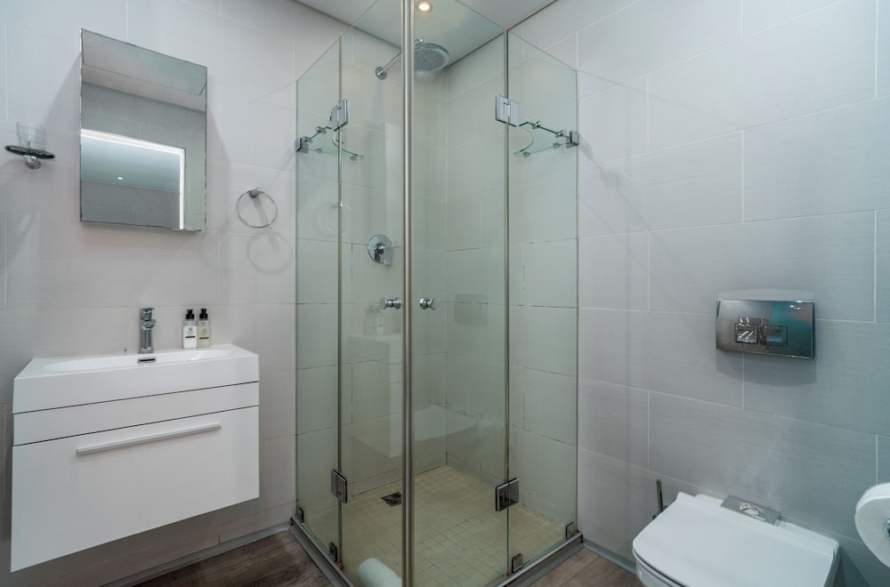 107 Dorpstraat Boutique Hotel 67/70