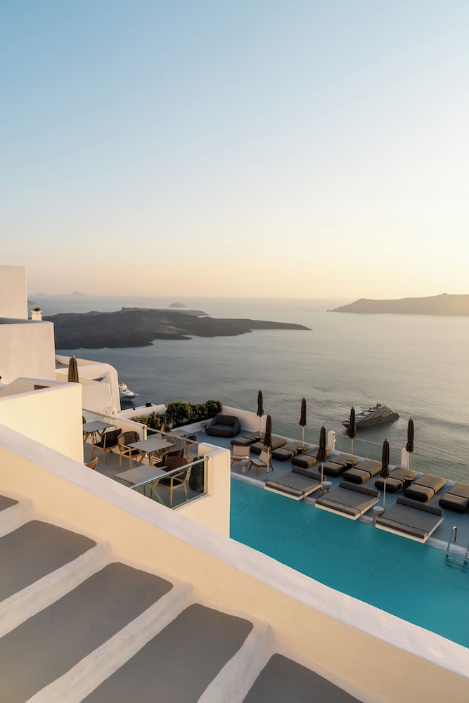 Belvedere Suites 39/50