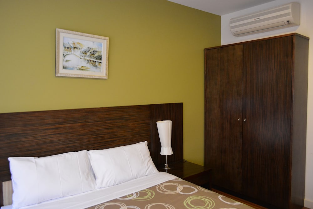 Yti Garden Hotel 10/62