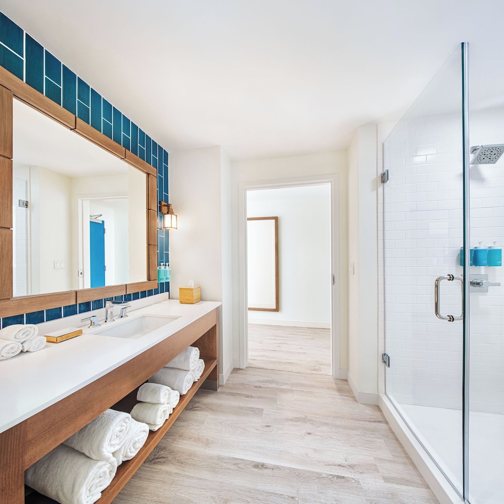 Compass Hotel Flagler Beach 50/50