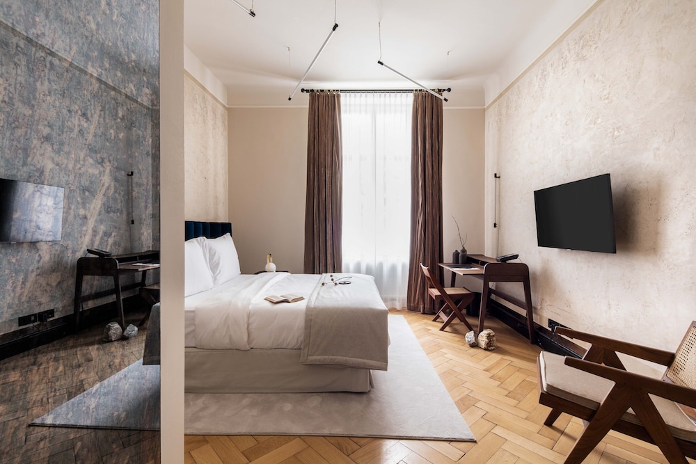 Zola Hotel Palais de Boheme 13/32