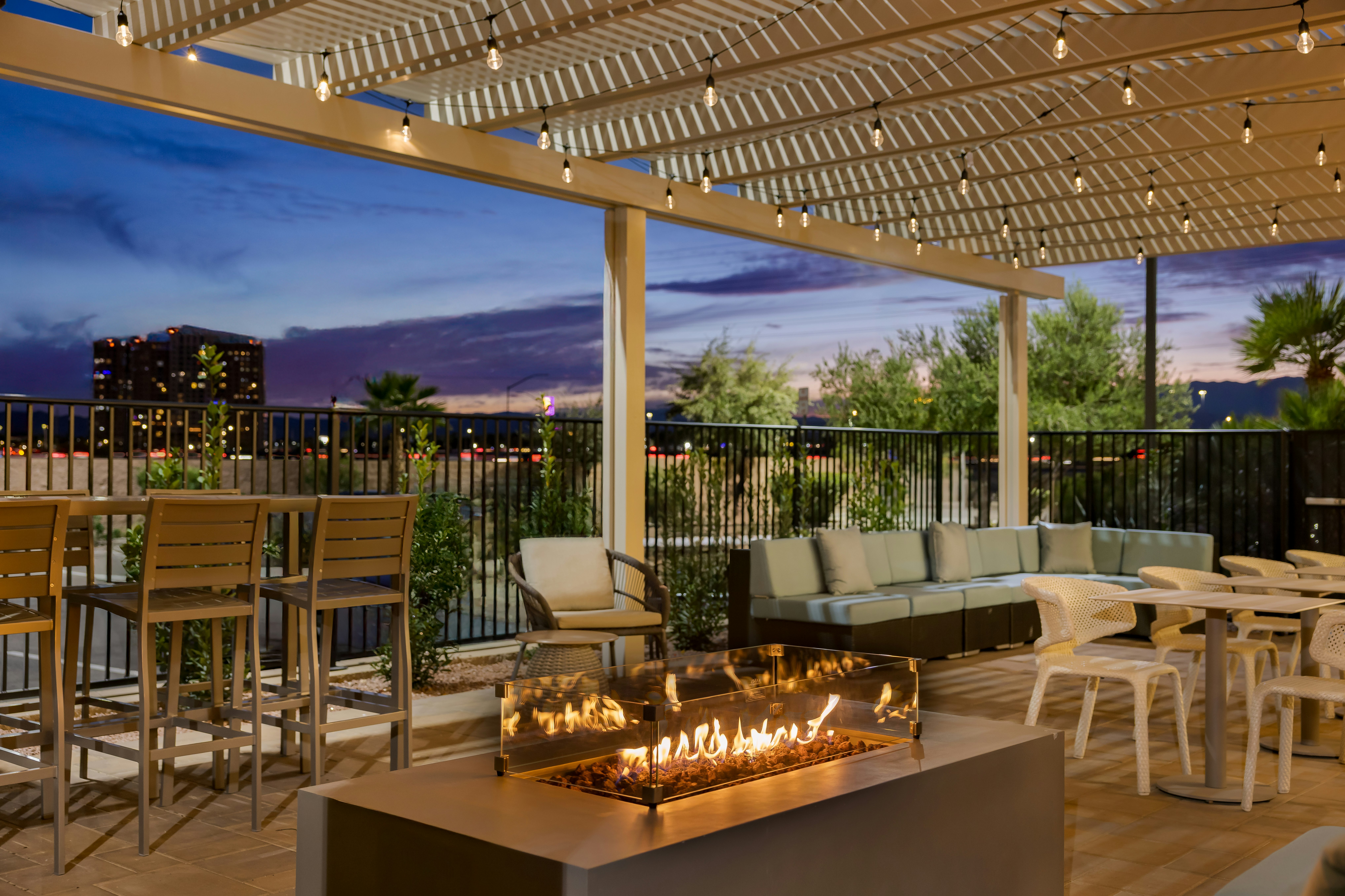 Hilton Garden Inn Las Vegas Strip South 26/47