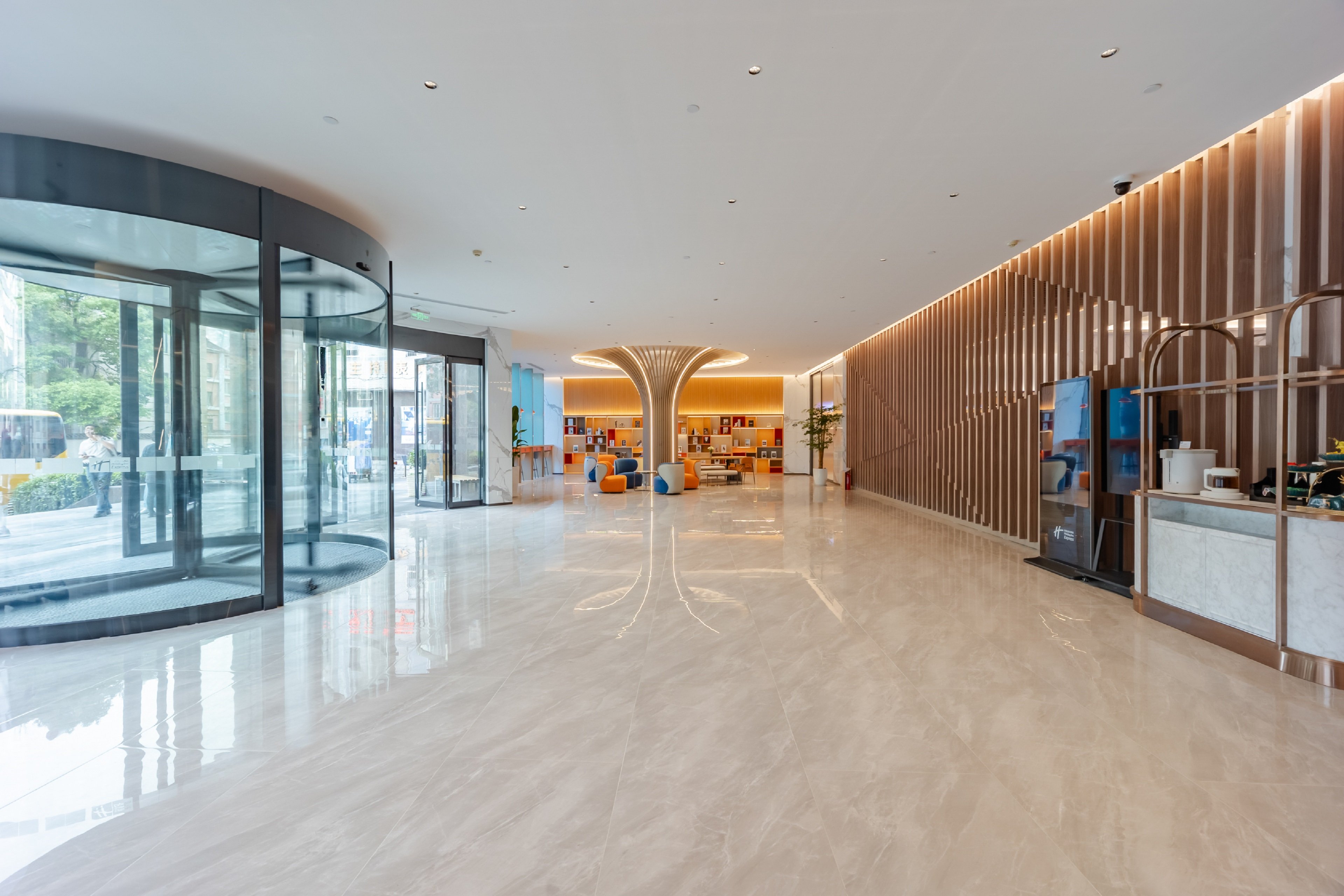 HOLIDAY INN EXPRESS HEFEI DOWNTOWN 78/80