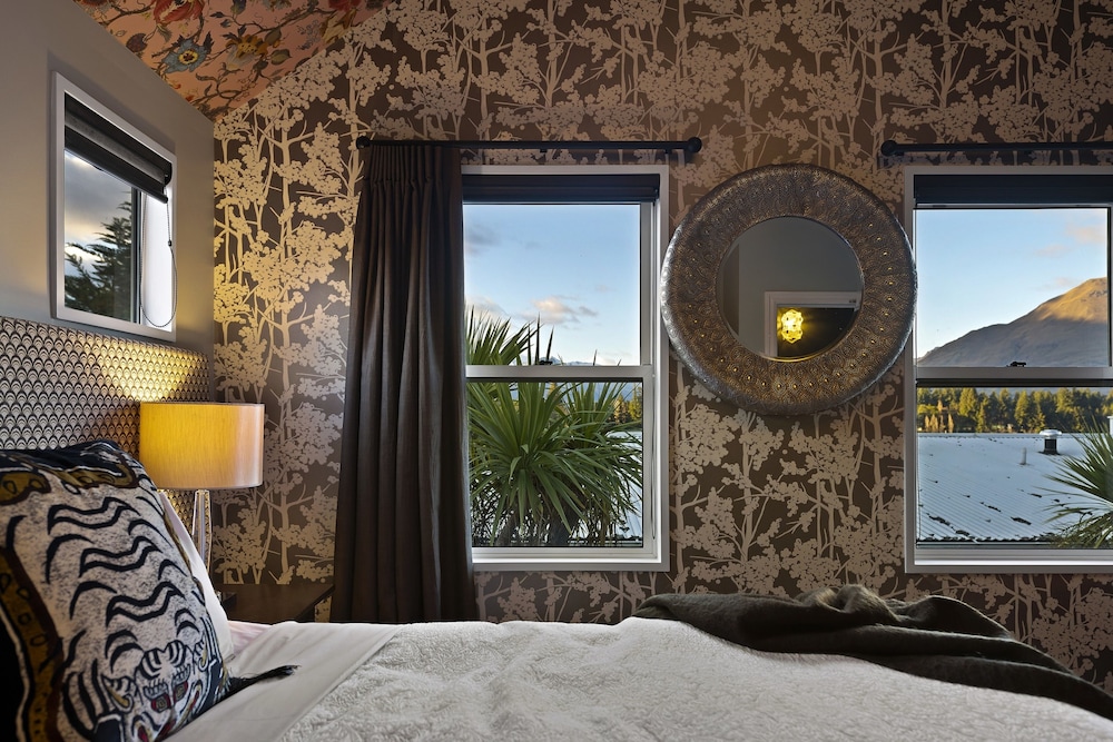 Dairy Private Luxury Hotel 37/81