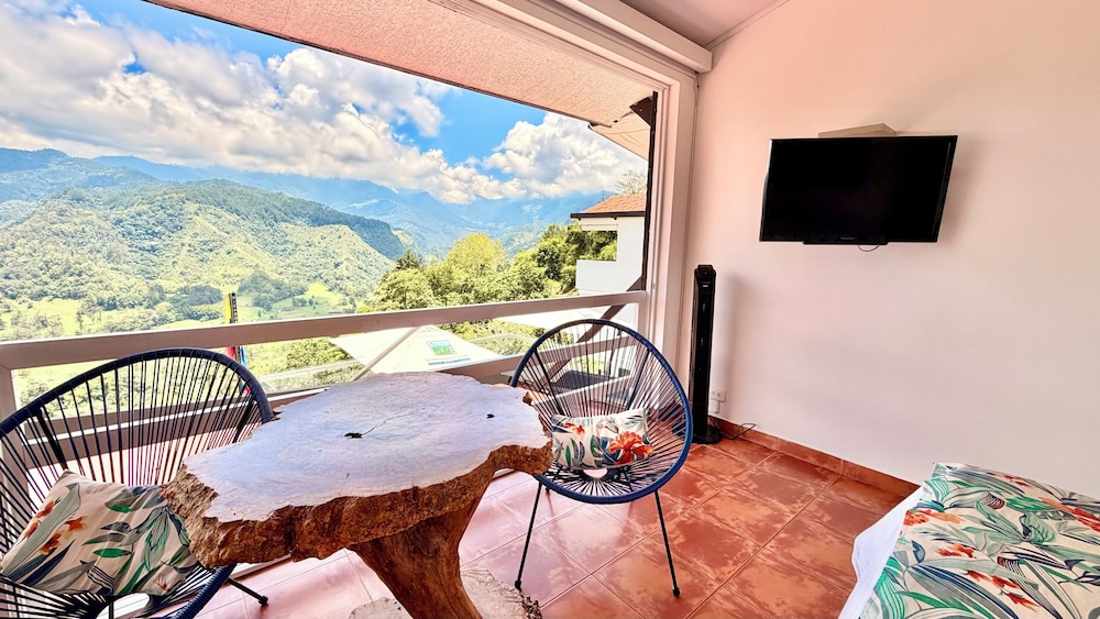 Hotel Mirador del Cocora 67/77