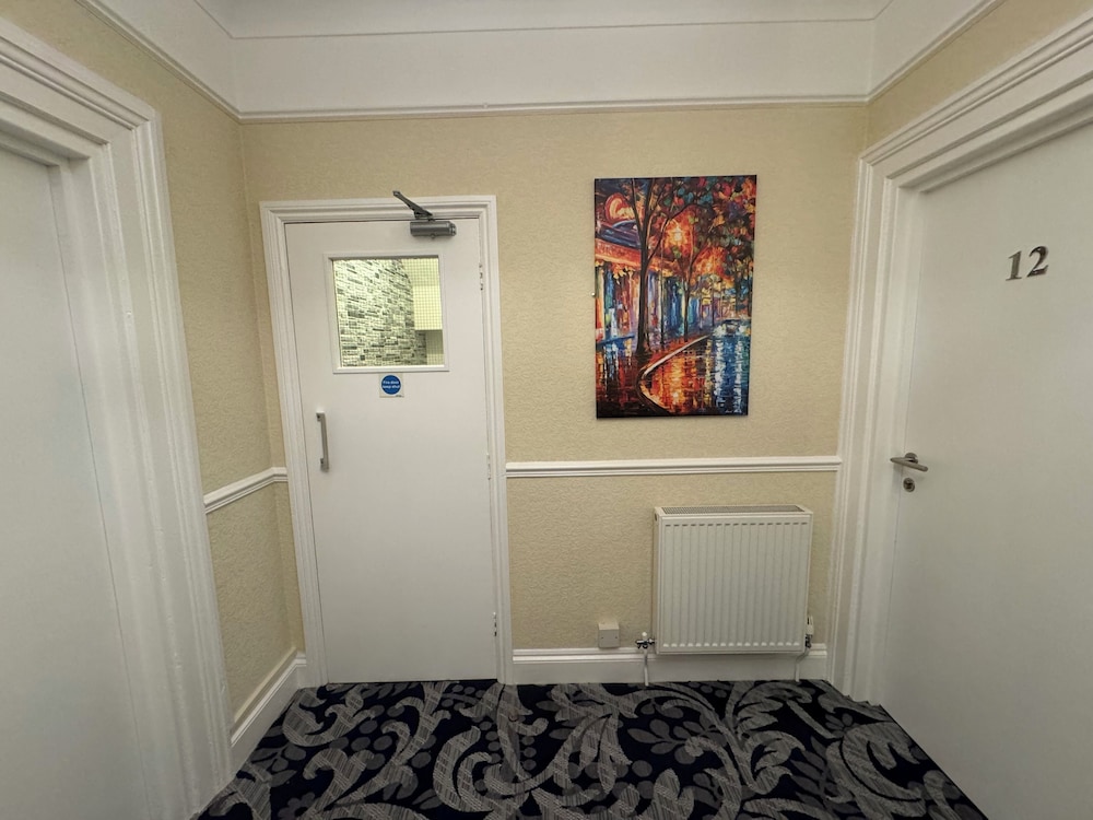 The Winchmore Hotel 4/46