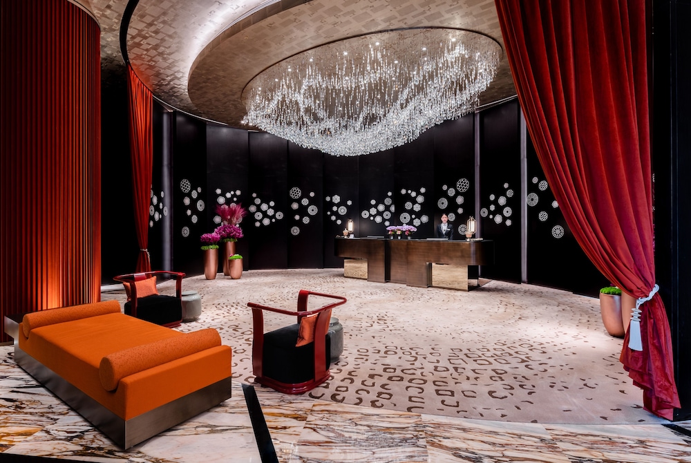 Jumeirah Guangzhou Hotel 64/75