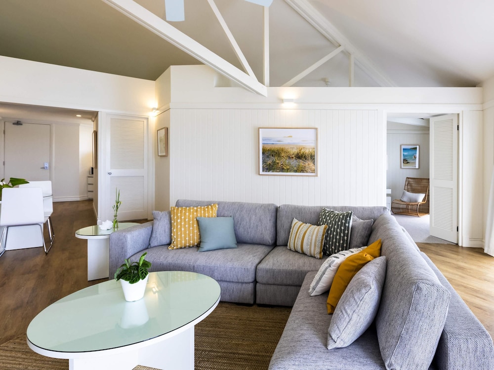 Novotel Sunshine Coast Resort 27/50