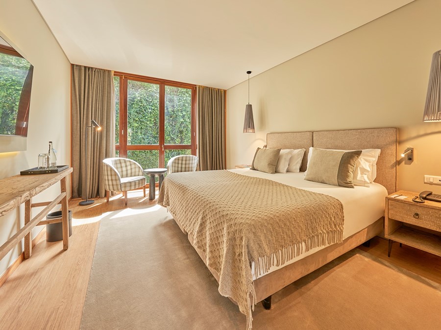 Standard, Double or Twin Bed