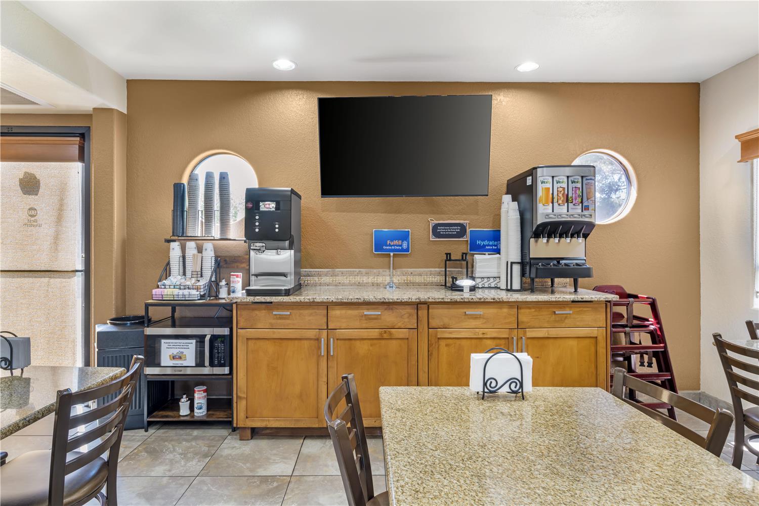Best Western Cottonwood Inn 14/18