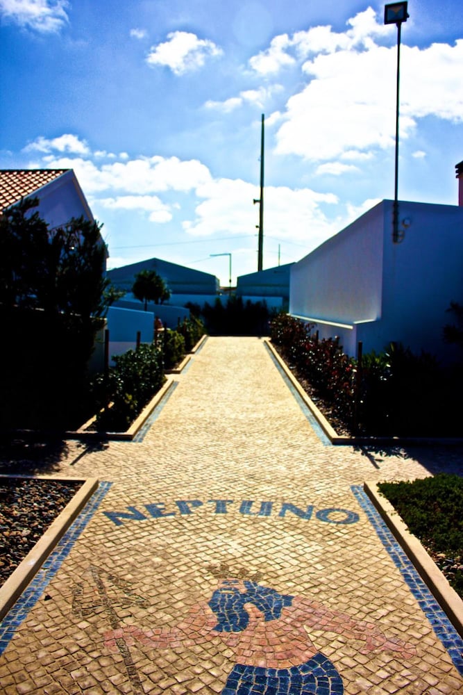 Hotel Neptuno 65/72
