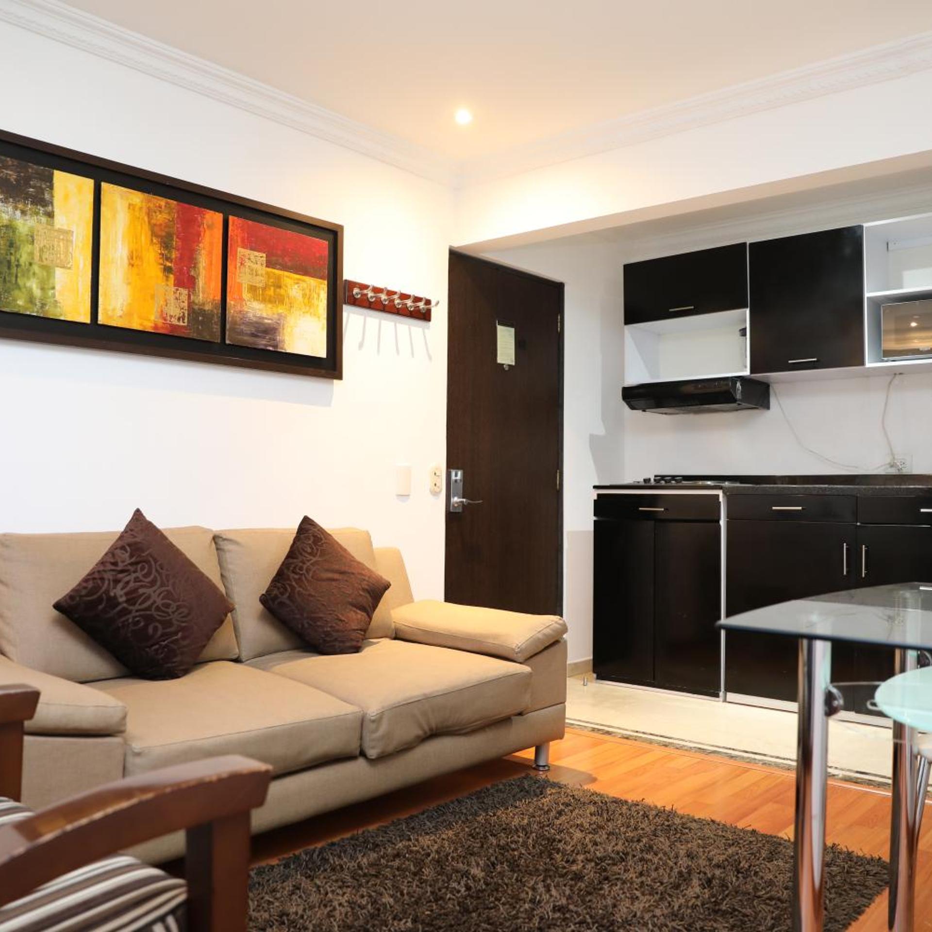 Suites 108 33/55