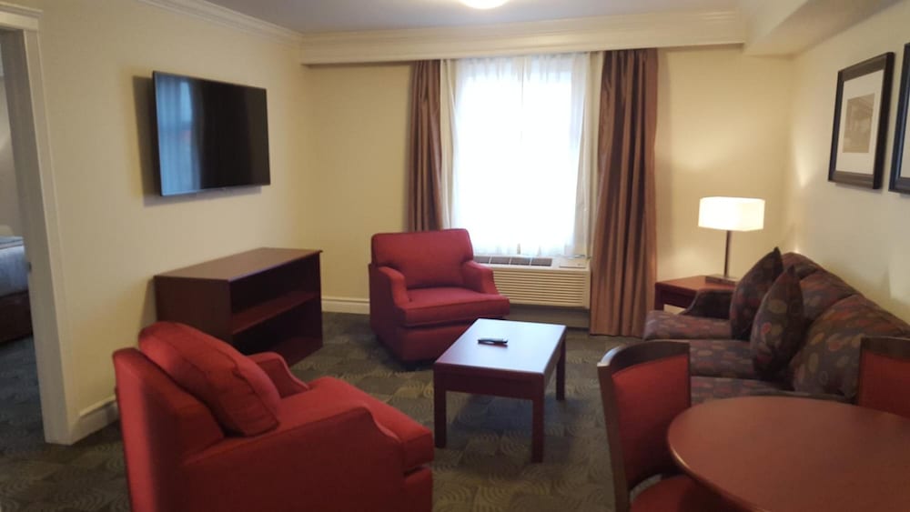 Kindersley Inn 29/47