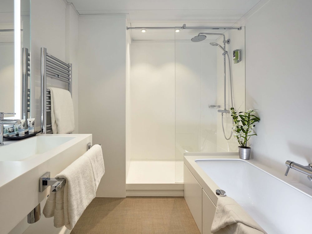 Mercure Paris Tour Eiffel Grenelle 46/46