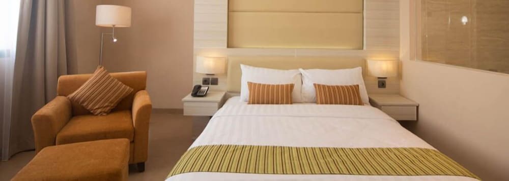 SOTIS HOTEL 23/53