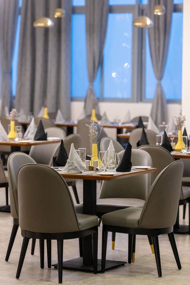 Alisa Hotel Tema 16/20