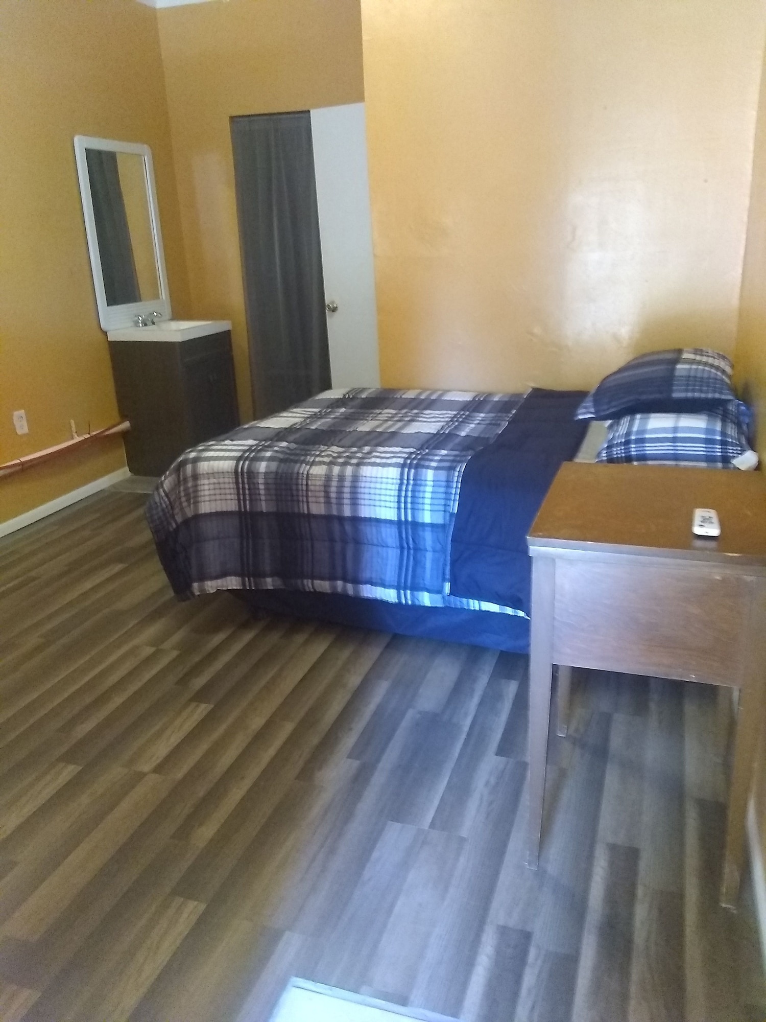 STANDARD, TWIN BEDS