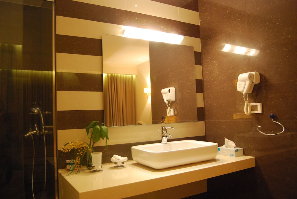 Dali Luxury Rooms 46/50
