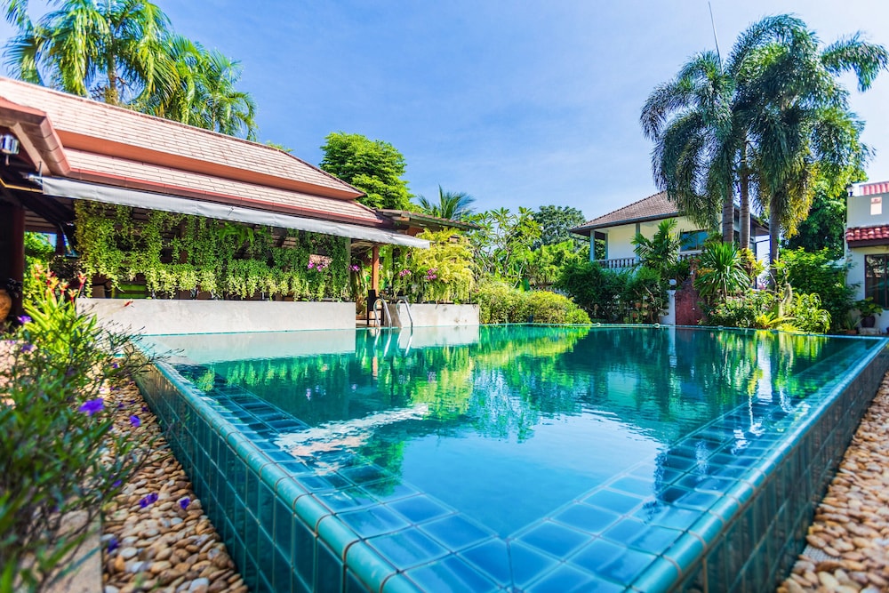 Monaburi Boutique Resort 26/49