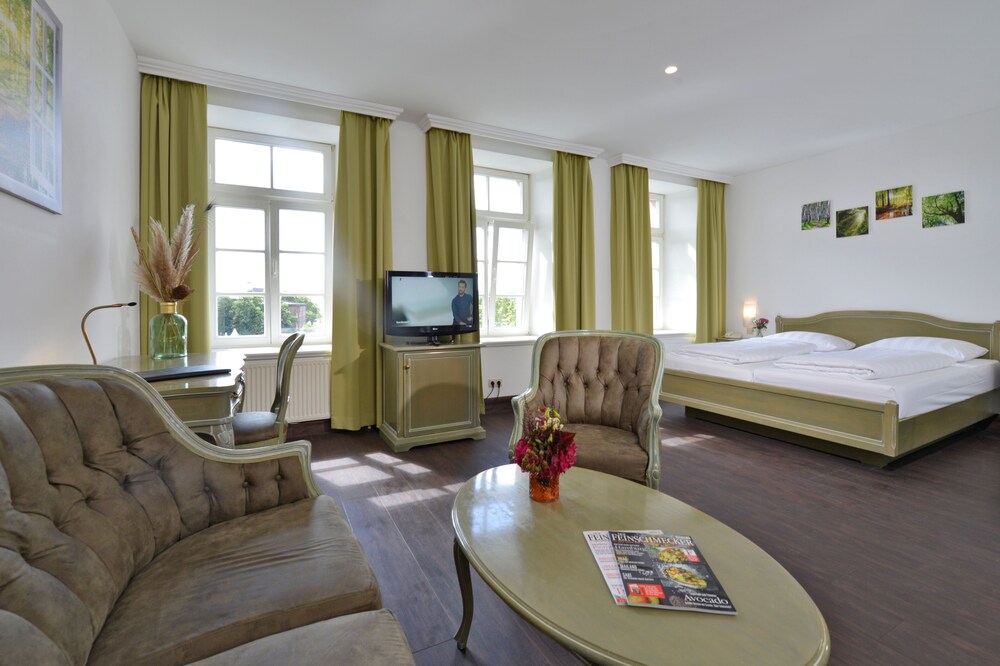 Hotel Stadt Hameln 27/68