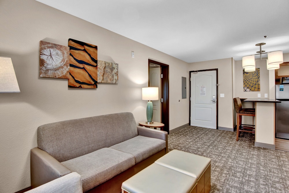 Staybridge Suites Salt Lake-West Valley City 32/70