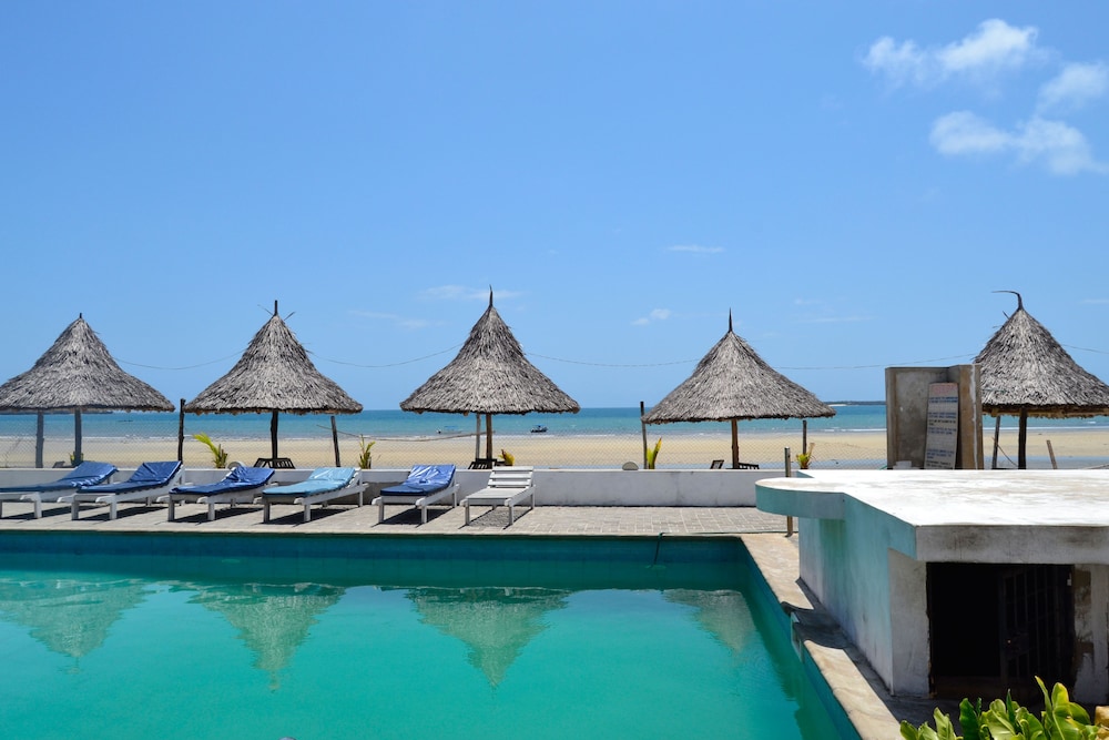 Serene Beach Resort 3/76