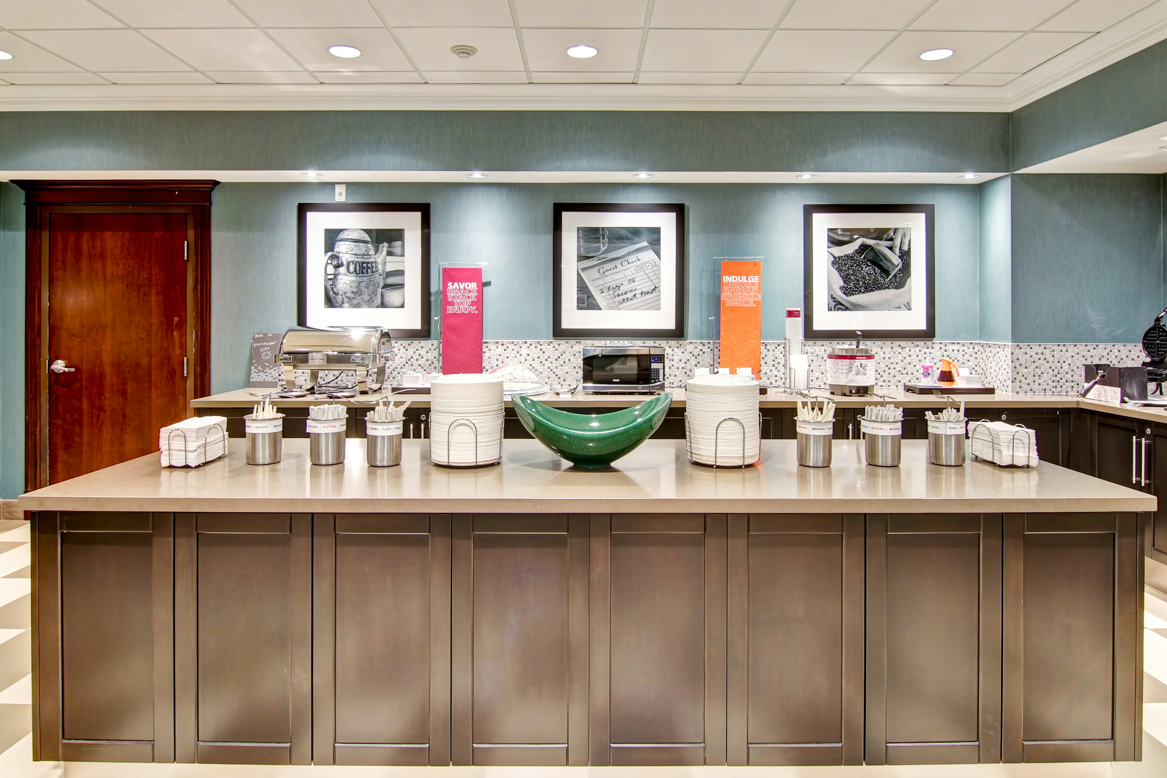 Hampton Inn by Hilton London 8/39