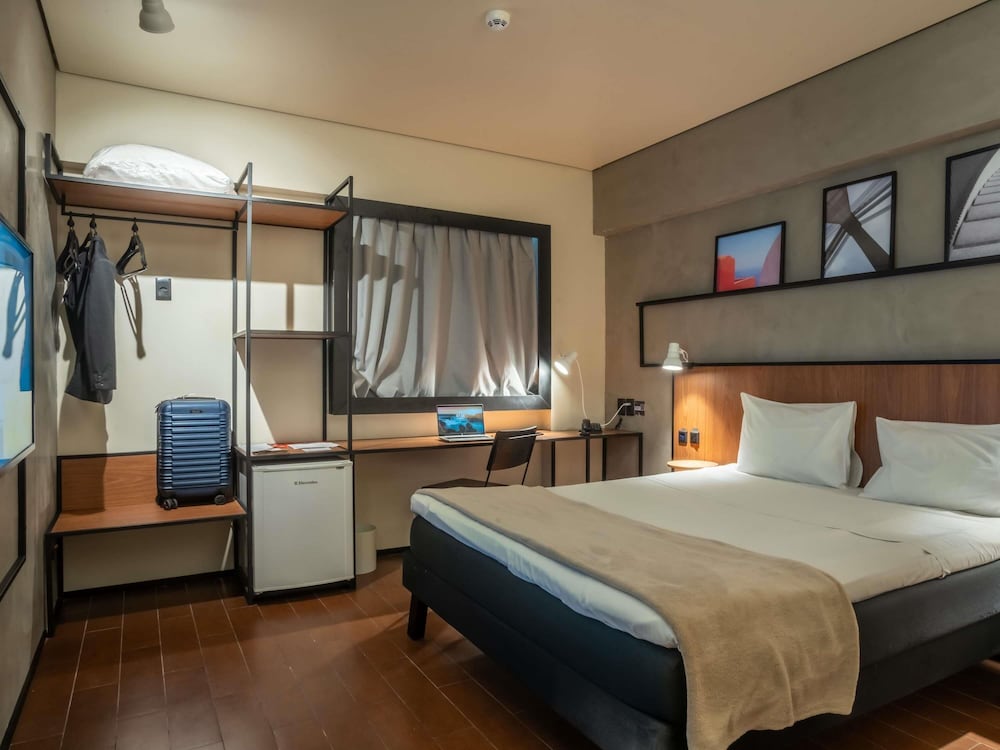 Ibis Sao Luis 28/64