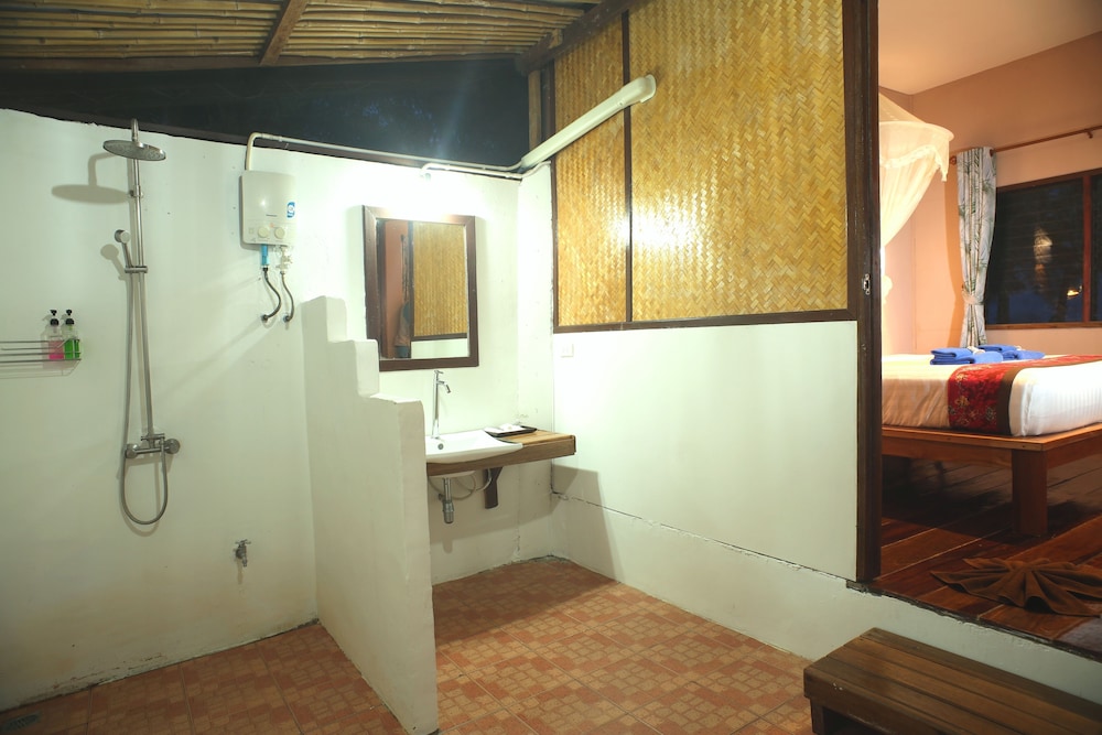 Mayalay Beach Resort 48/50