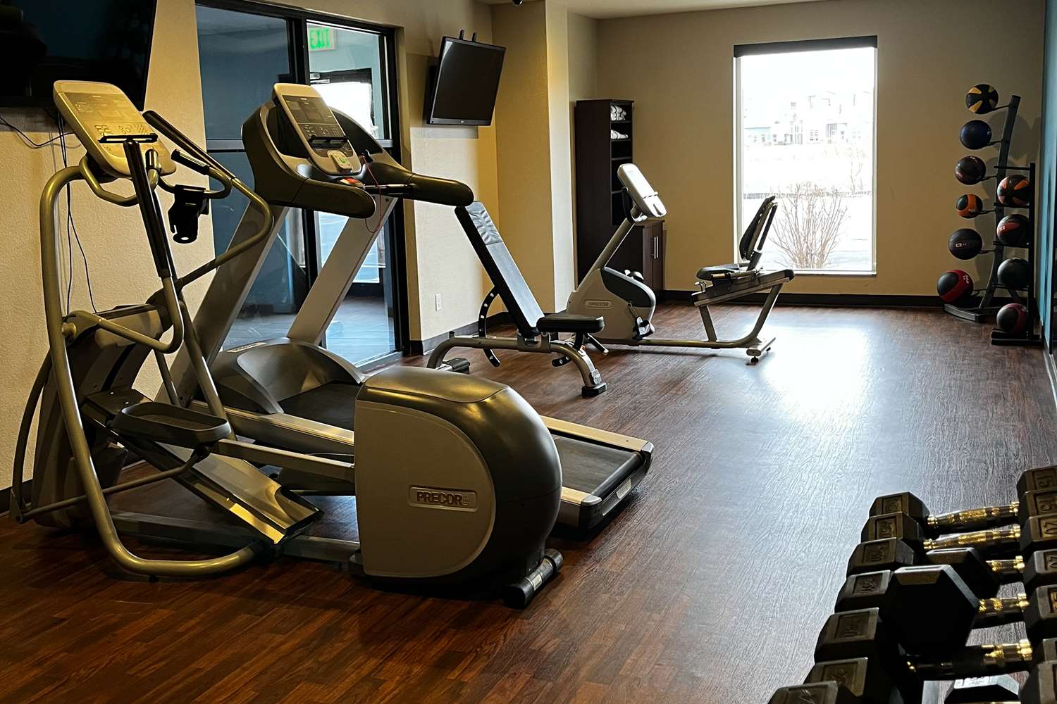 Comfort Suites Denver International Airport 7/12