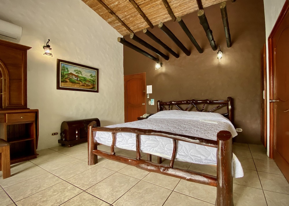 Arena, 2 Bedrooms, Villa, King and Twin Beds