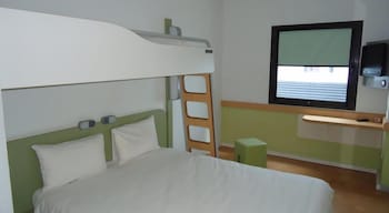 Ibis Girona Costa Brava 33/50