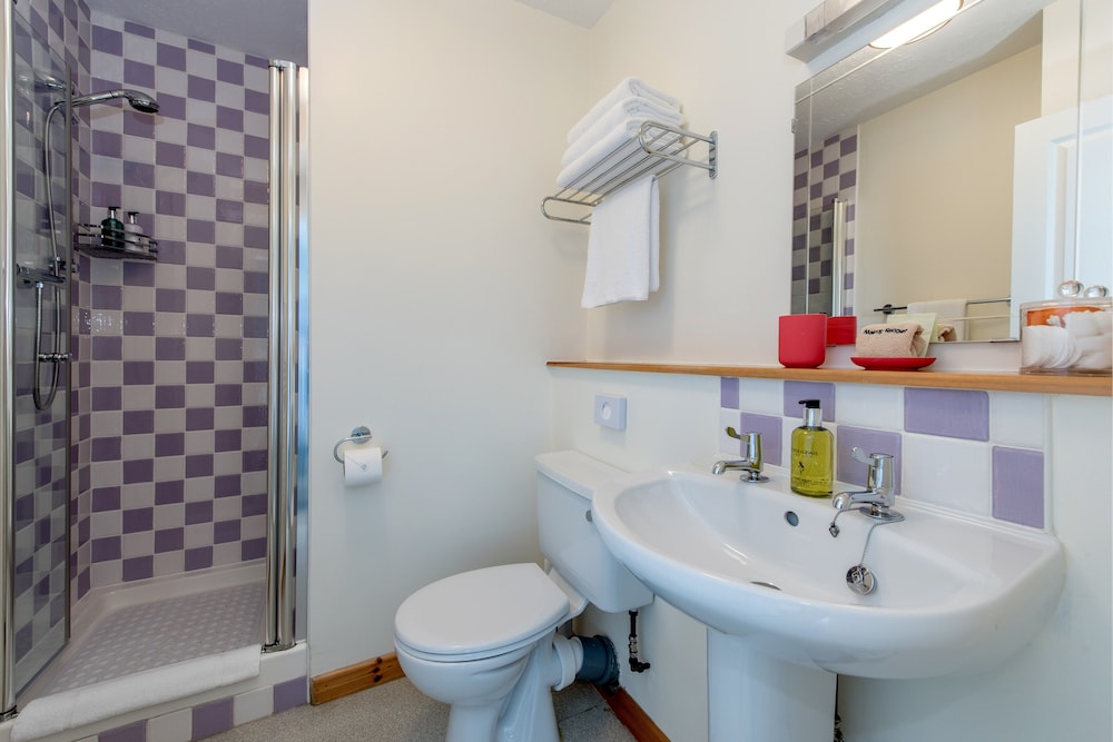 Exmoor House - Guest House 46/50