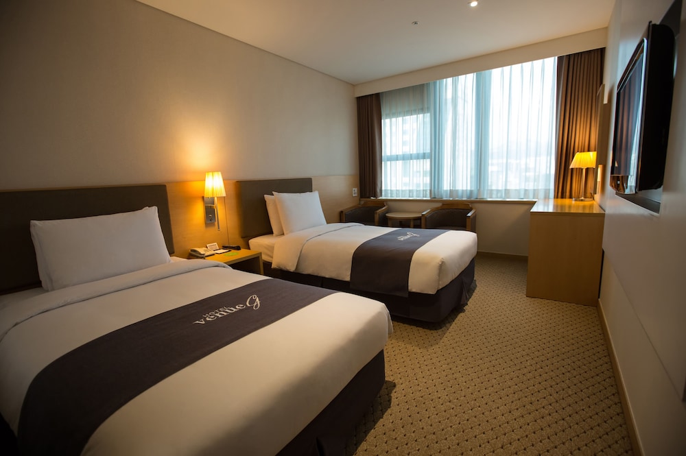 SUPERIOR, TWIN BEDS