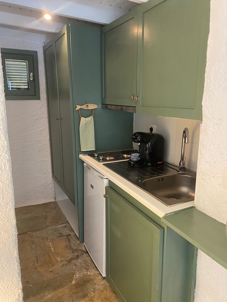 Nereides Villas 4/45